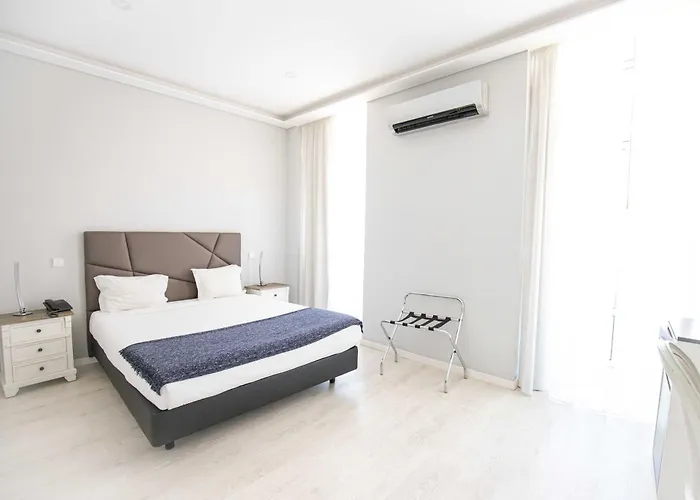 Grande Pensao Residencial Alcobia